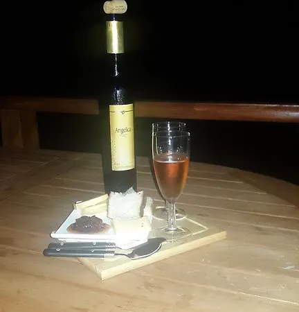 Adega Dos Terceira Baia de Canas