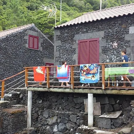Adega Dos Terceira * Baia de Canas